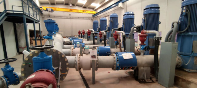 Imagen de una bomba de agua bien mantenida, con piezas limpias y lubricadas | Elegir potencia de una bomba de agua según el caudal y la altura de bombeo